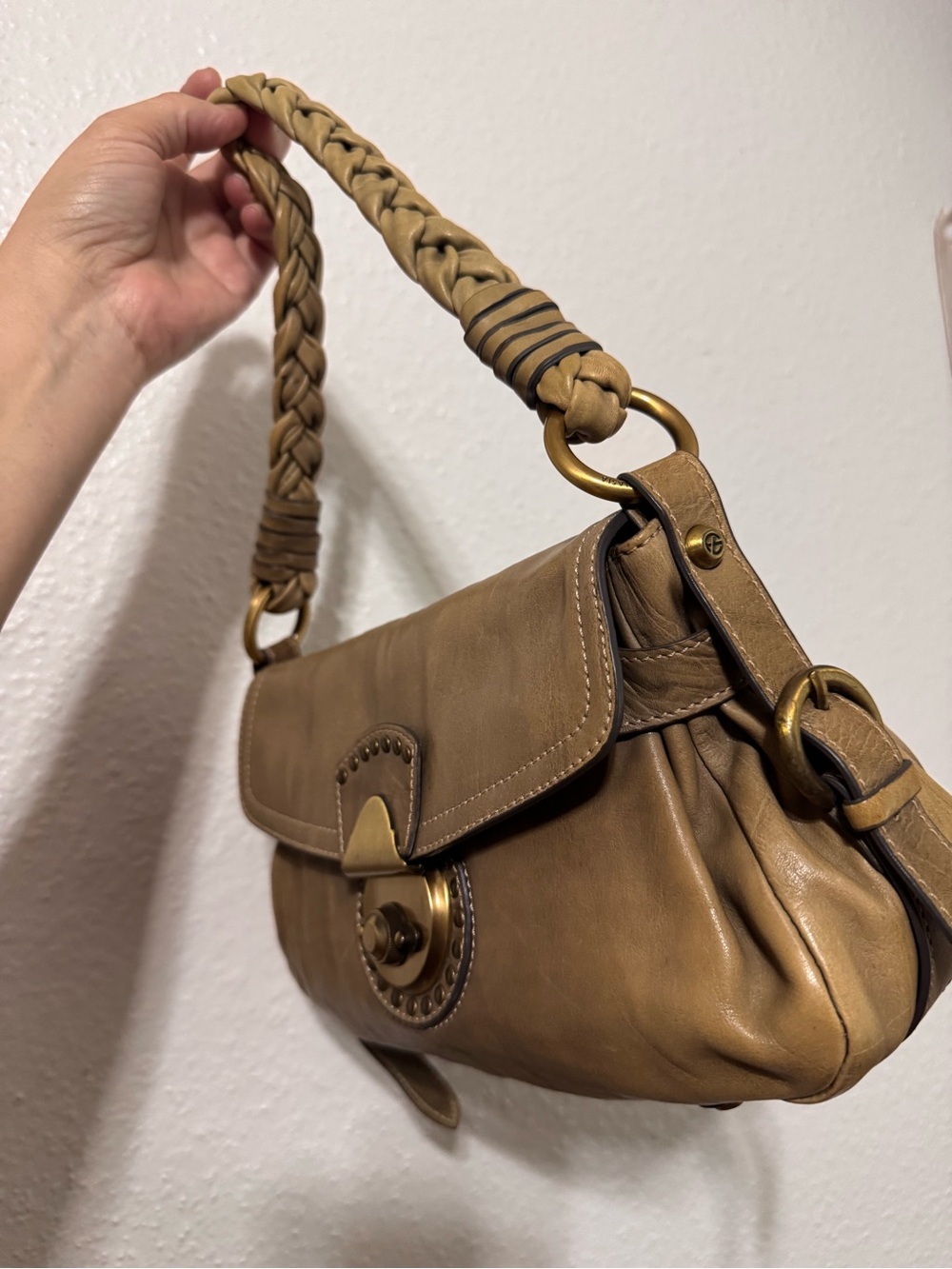 Francesco Biasia Tan Leather Shoulder Bag with Braided Handle - Picture 4 of 16